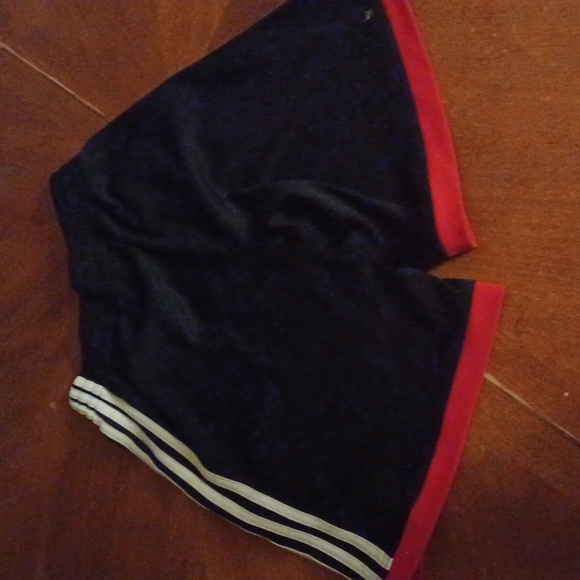 Adidas shorts - Picture 6 of 6
